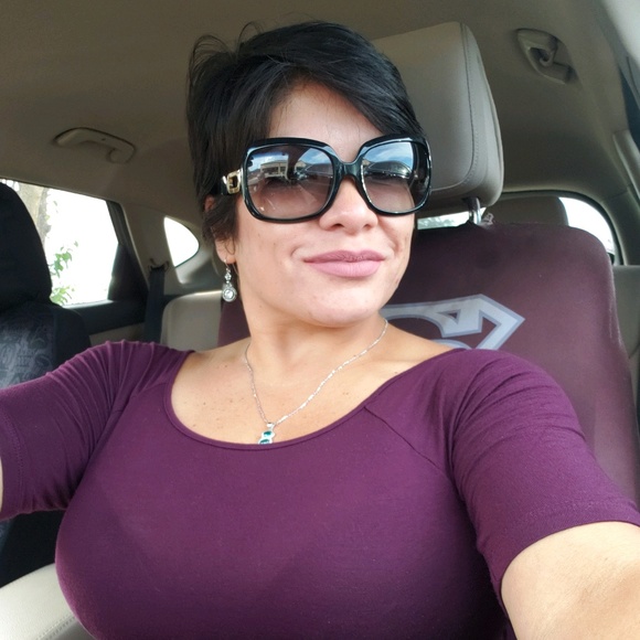 Meet your Posher, Donna - Picture 1 of 1